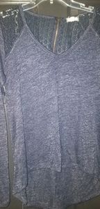 VNeck Hi Low long sleeve top